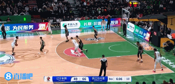  外线开火！朱俊龙和胡金秋先后命中三分 广厦将分差拉开到21分