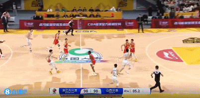  赢球都开心！古德温要球张宁没给 之后张宁绝杀 古德温跑过来庆祝