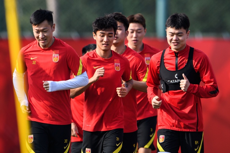  久违了！杨立瑜时隔近3年重返国足，上一次入选是2022年2月