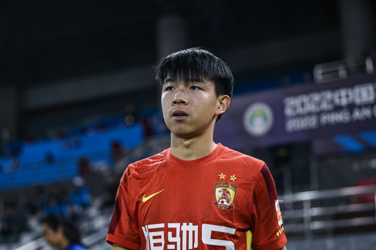  难说再见！王世杰告别广州队：聚散终有时，广州队是我从小的信仰