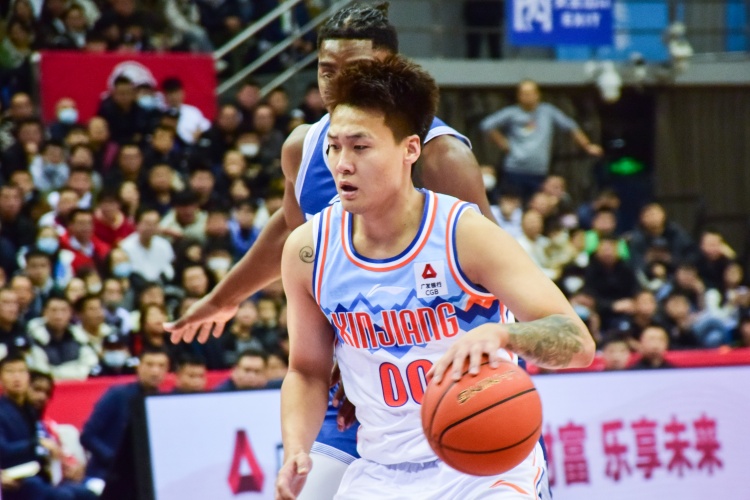  额！赵睿道歉评论区高赞回答：他没做错什么 多点宽和不行