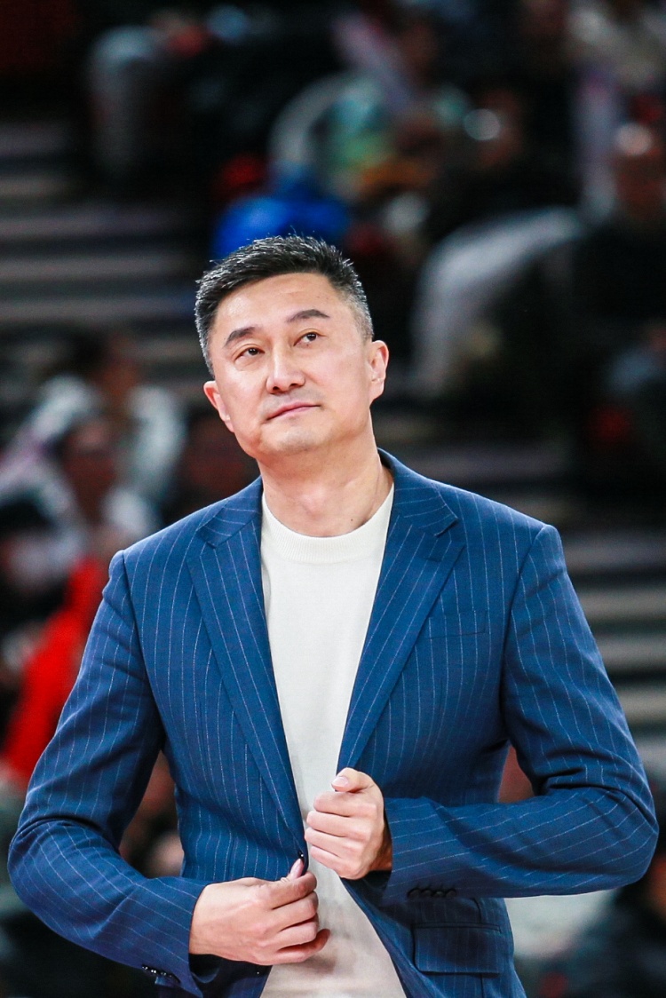  杜锋：赛前和徐杰讲 小外援不给力&胡明轩伤了 队伍现在就需要你